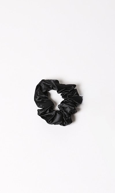CHOUCHOU SATIN NOIR